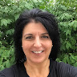 Meet your Posher, Lisa ann